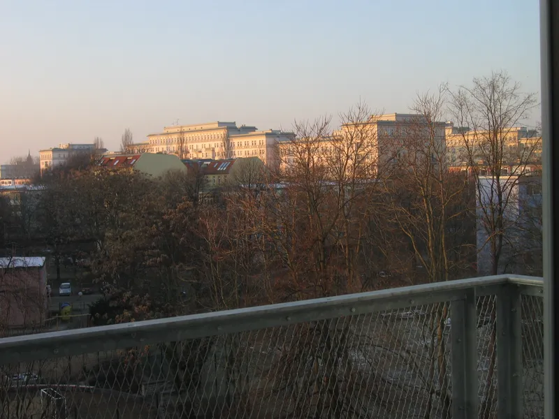 Friedrichshain: 4-Zimmer-Wohnung mit gehobener Ausstattung und Weitblick — photo 1